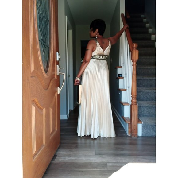 Grecian Style Dress - Picture 5 of 11